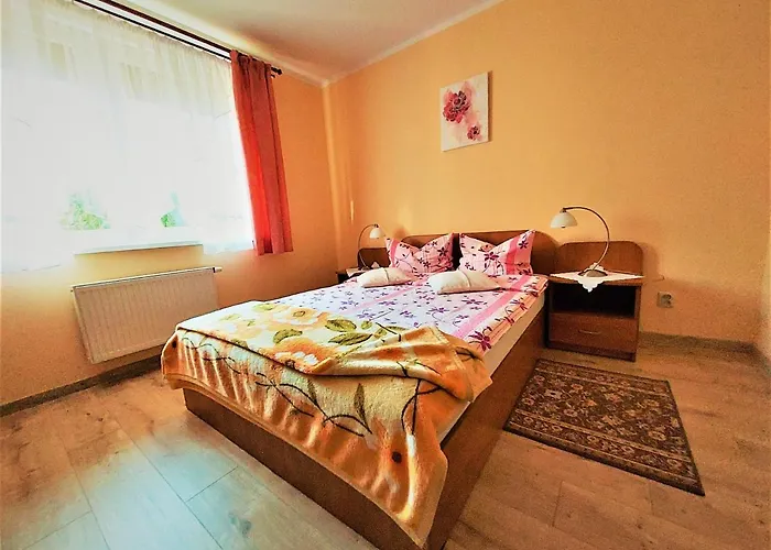 Δωμάτια σε οικογενειακή κατοικία Aga - Komfortowe Z Lazienkami - Aneks Kuchenny - Doskonala Lokalizacja Blisko Centrum - Parking W Cenie Pobytu - Zapraszamy! *